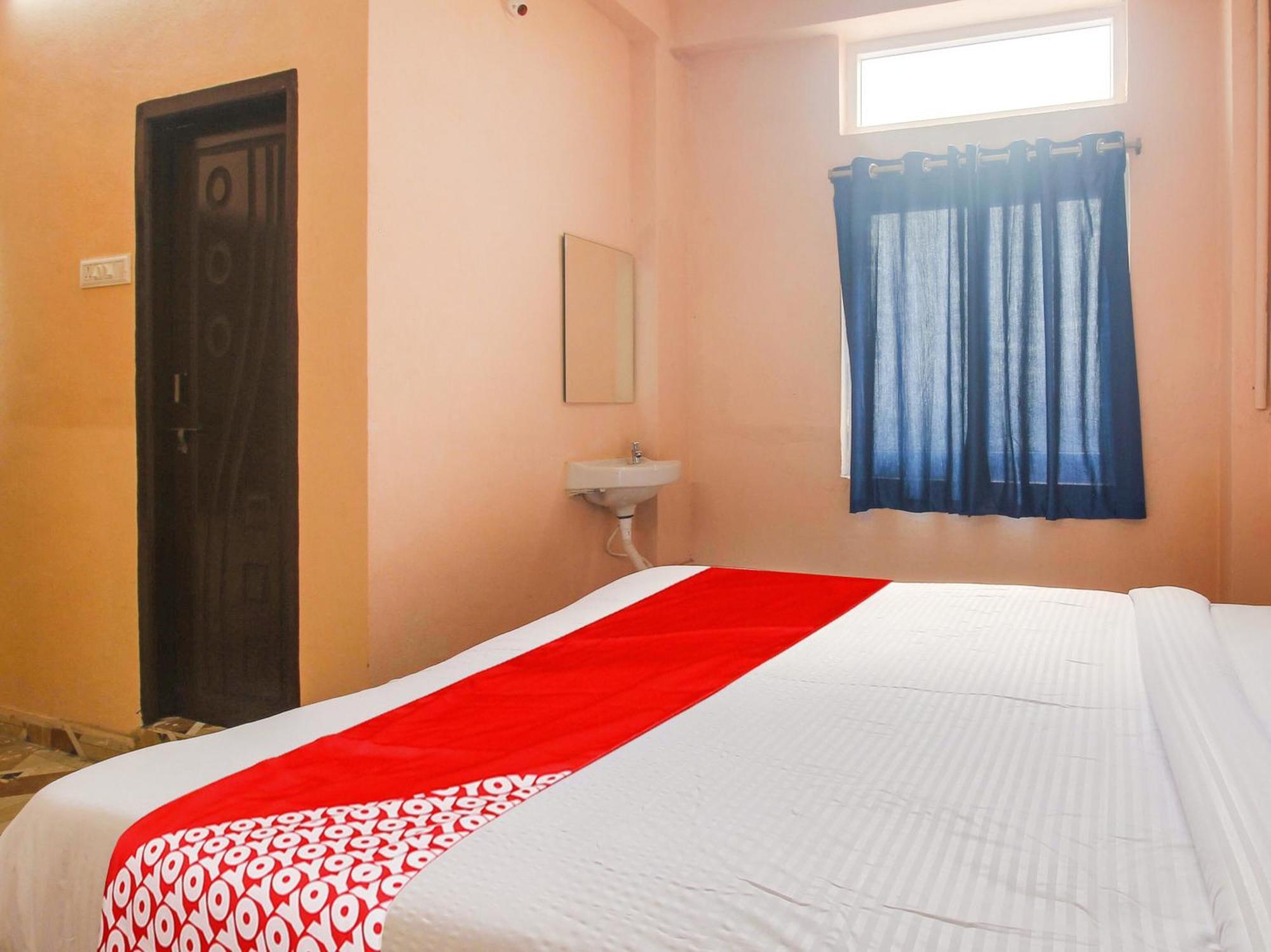 Hotel O R.J.International Pedda Ambarpet Ngoại thất bức ảnh