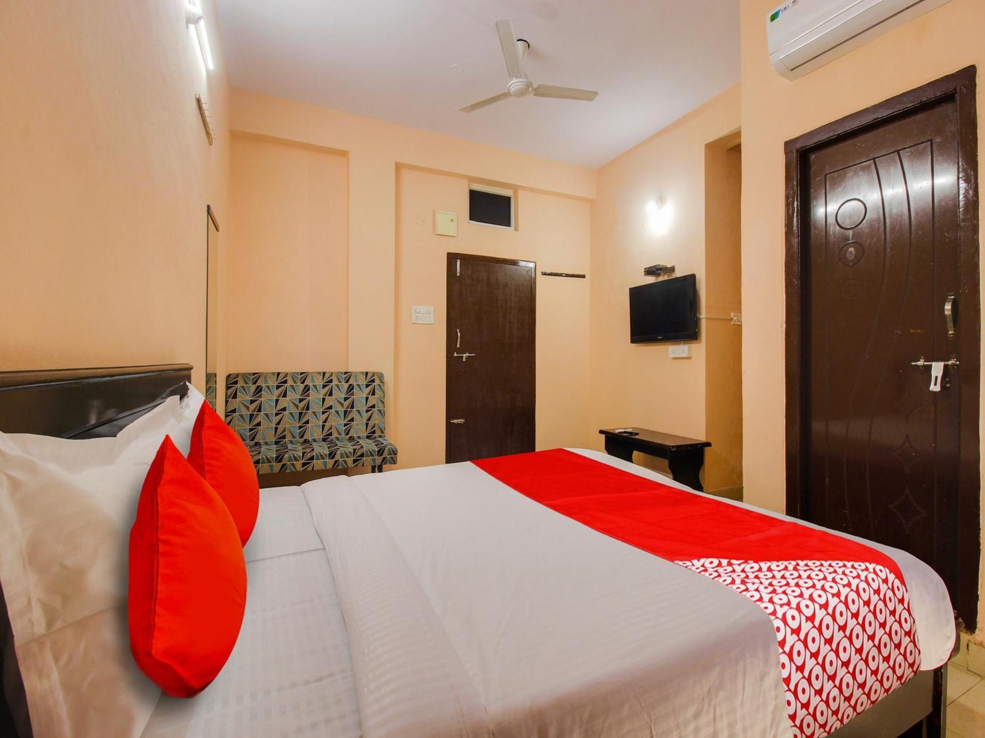 Hotel O R.J.International Pedda Ambarpet Ngoại thất bức ảnh