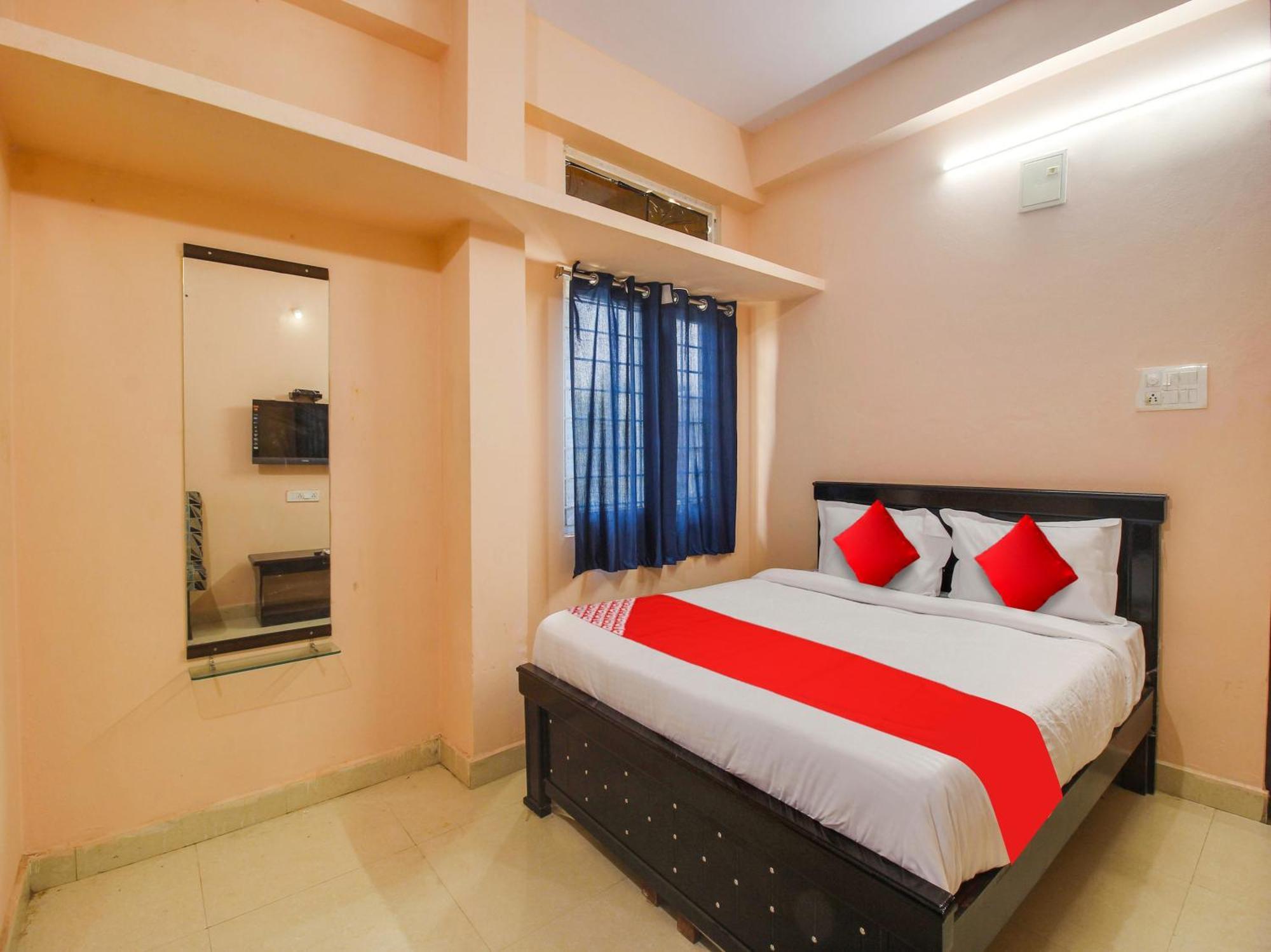 Hotel O R.J.International Pedda Ambarpet Ngoại thất bức ảnh