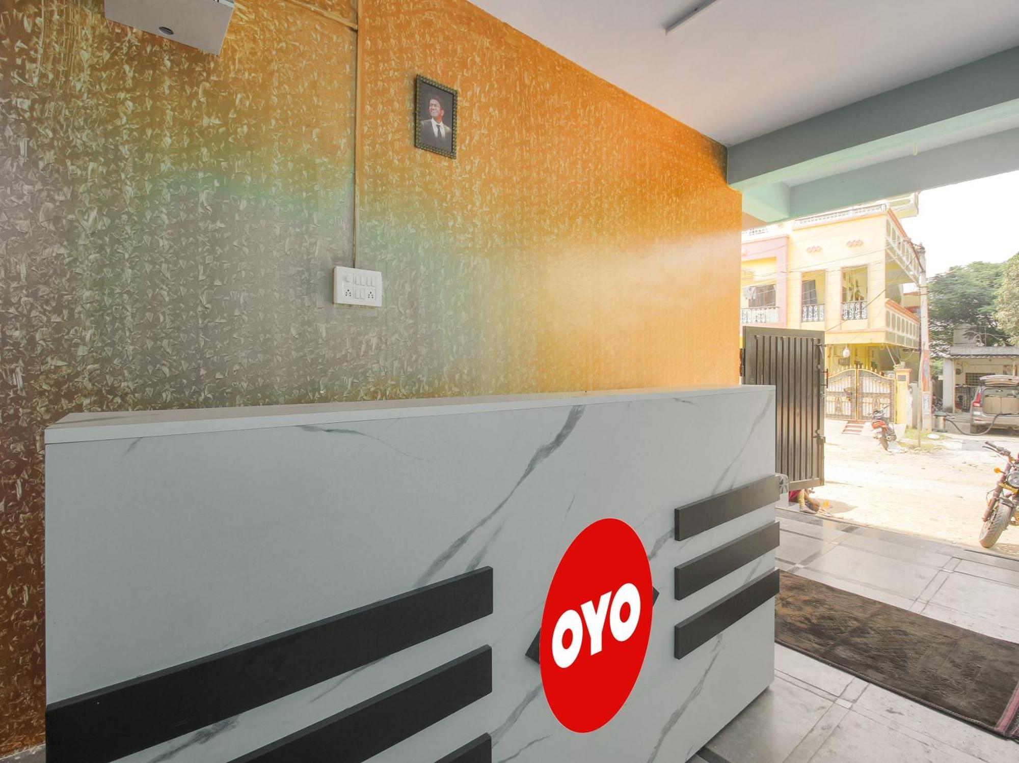 Hotel O R.J.International Pedda Ambarpet Ngoại thất bức ảnh