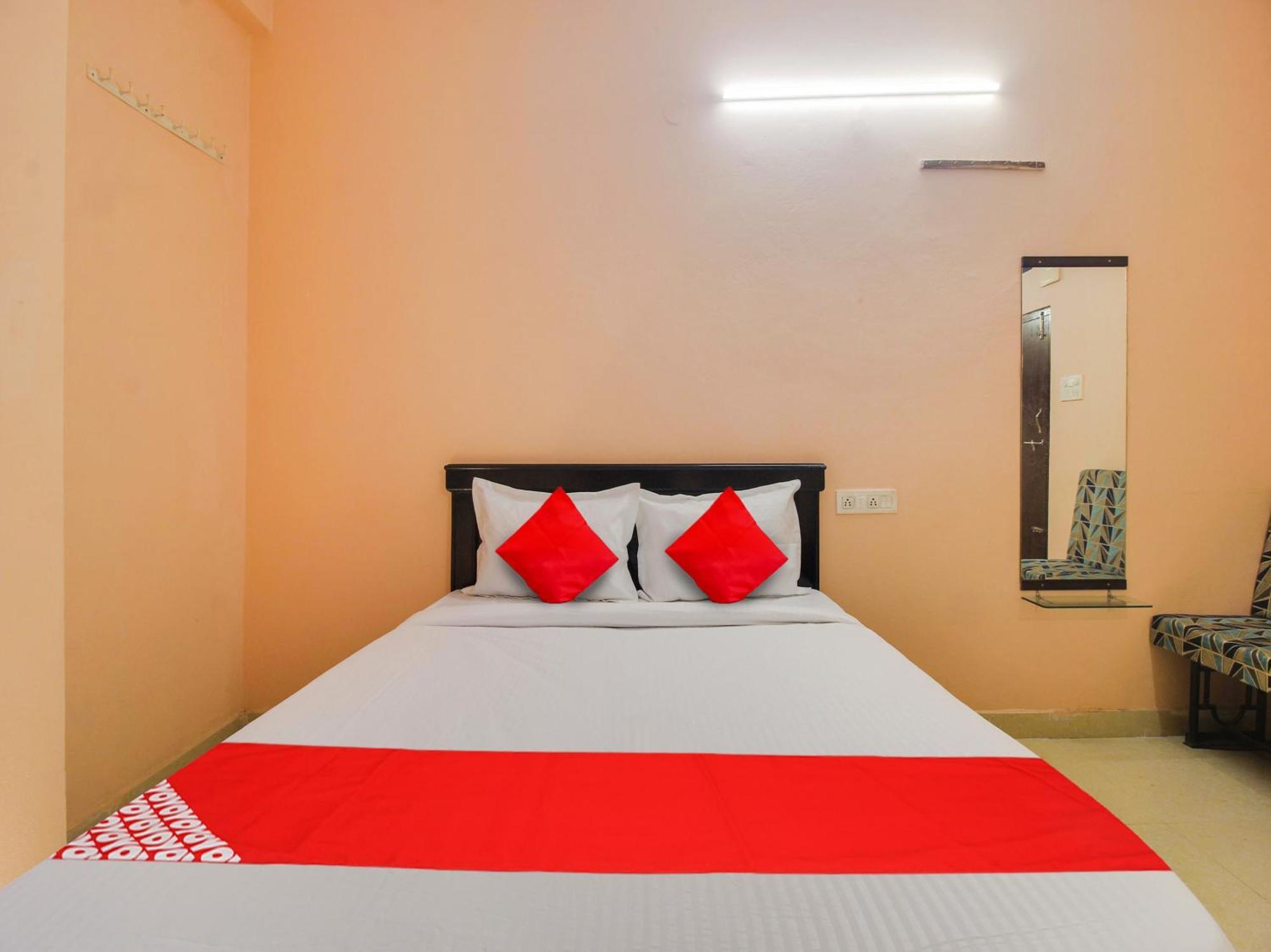 Hotel O R.J.International Pedda Ambarpet Ngoại thất bức ảnh